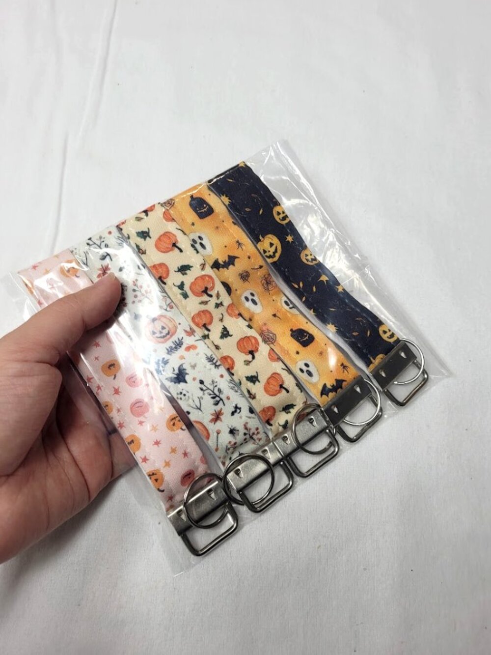 🎃 Halloween Fabric Key Fob Wristlet Keychains – Set of 5